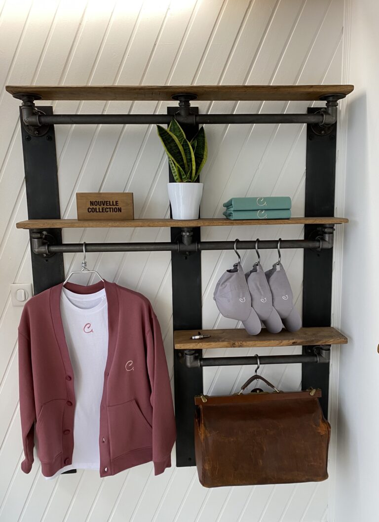 Vêtements et accessoires